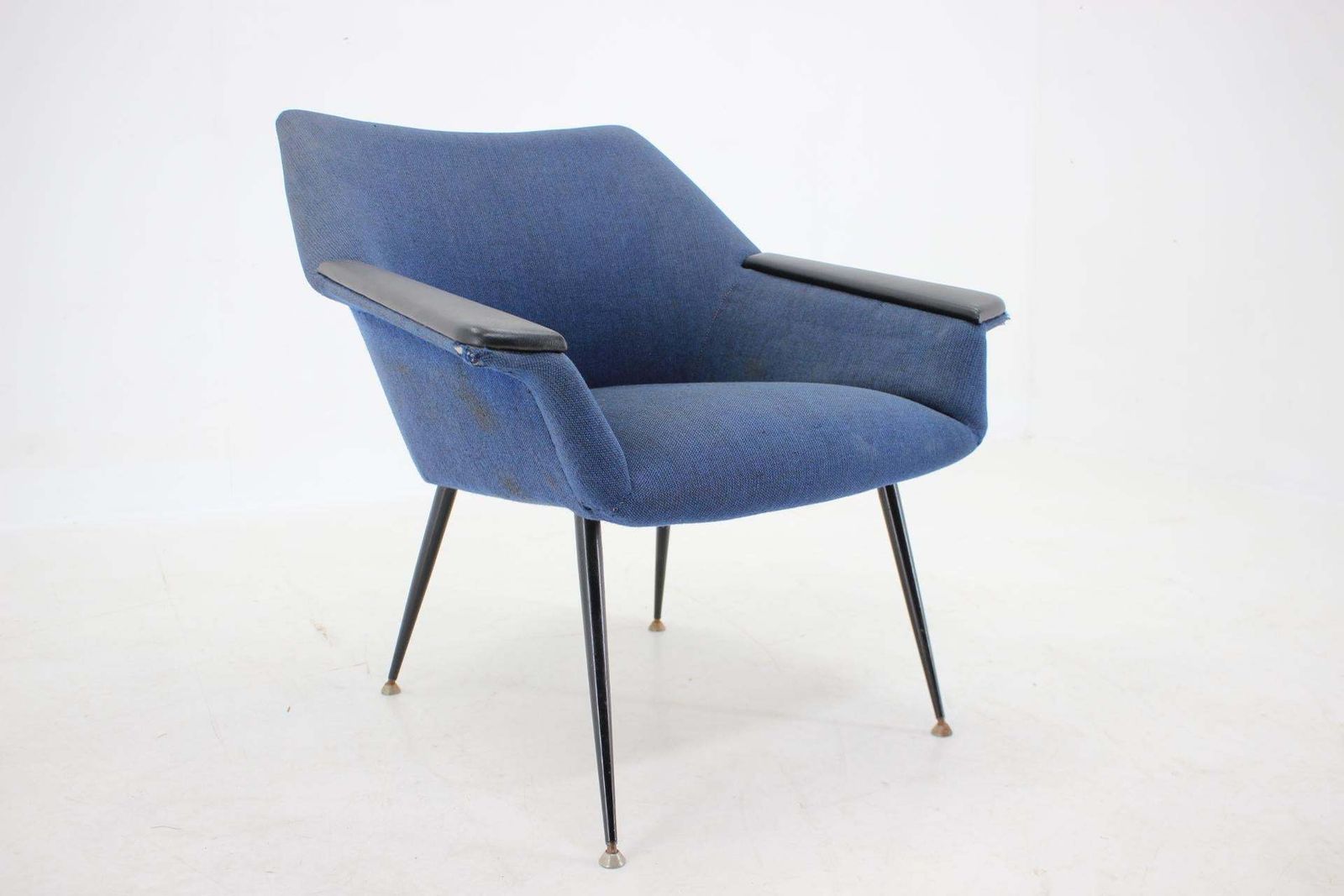1960s Armchair, Italy, Vintage photo furniture