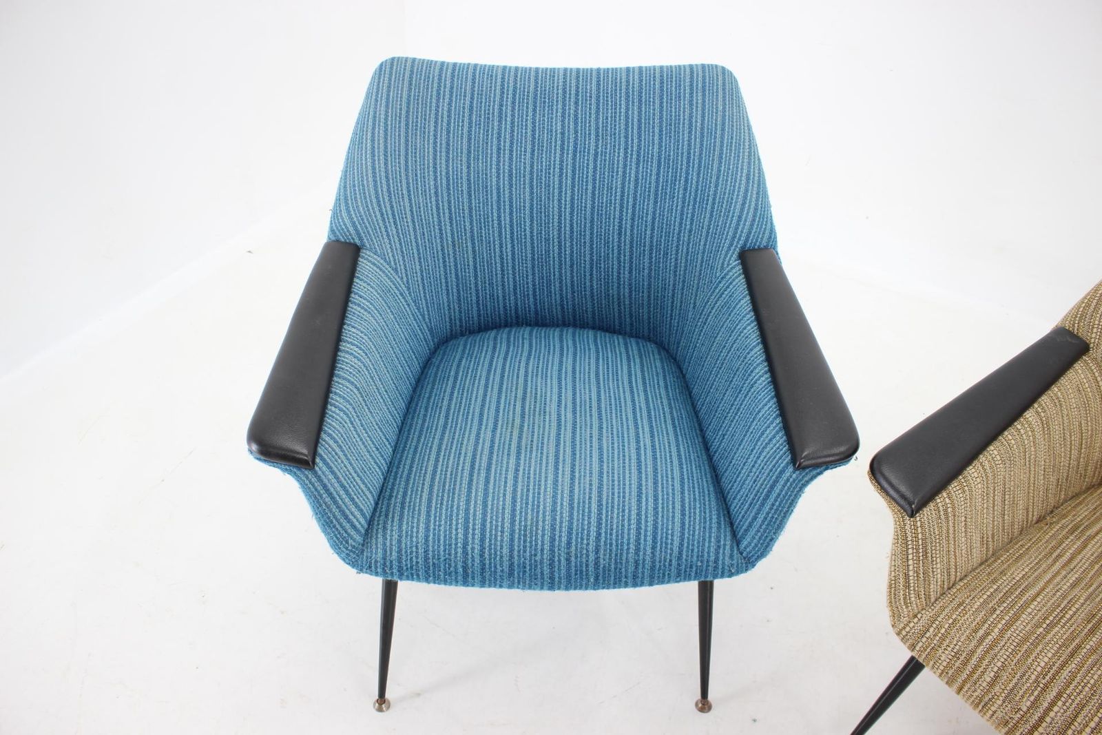 1171.0 1960s Pair Of Armchairs ,Italy photo