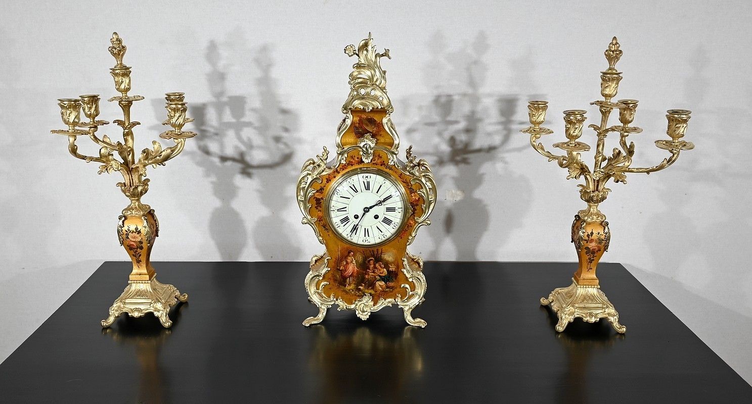 Important Gilt Bronze And Martin Varnish Fireplacetrim, Louis XV Style, 19th Century