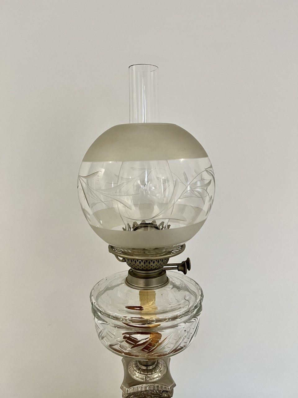 Edwardian Quality Oil Lamp photo Lighting