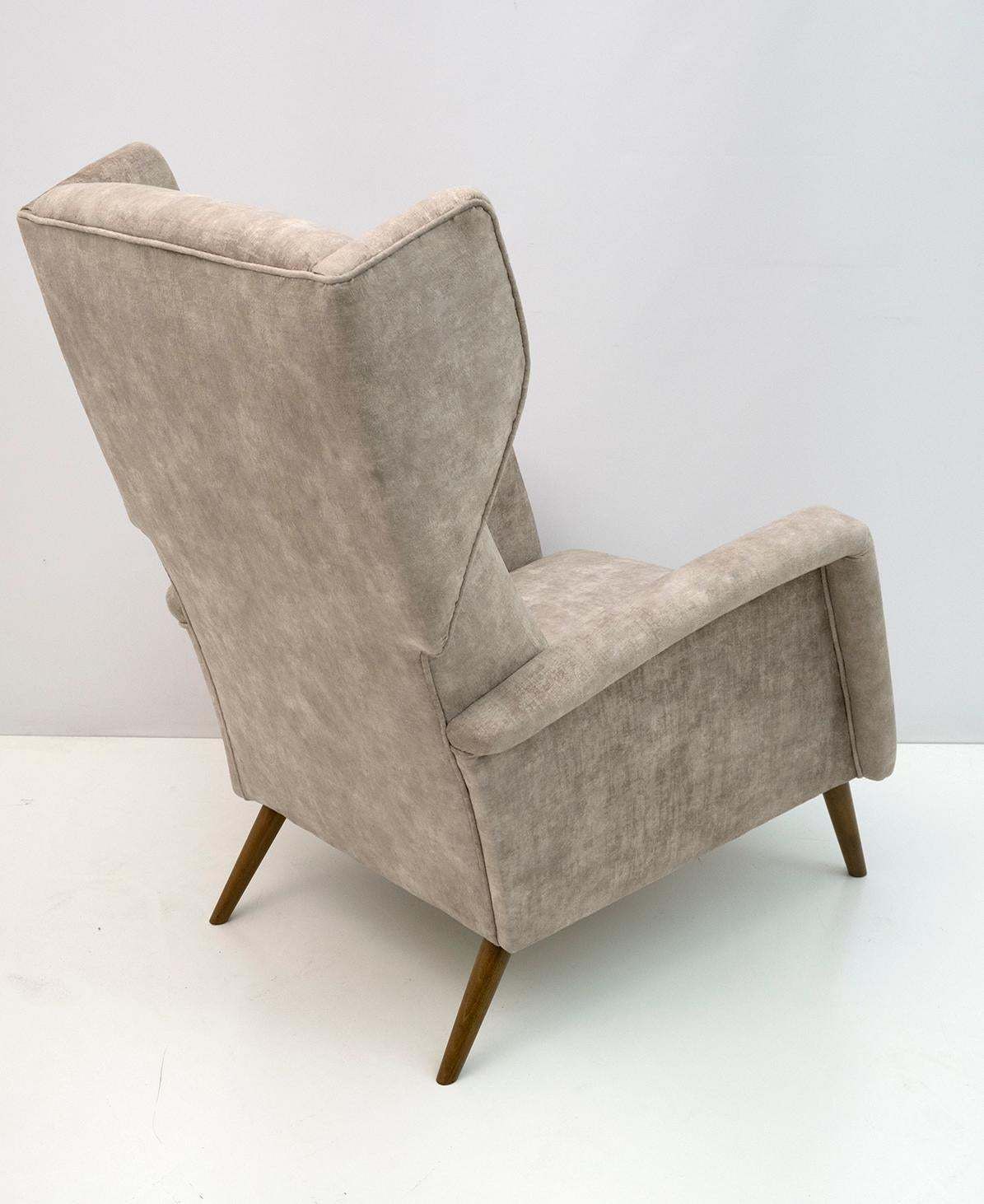 Gio Ponti Mid Century Modern Italian Velvet "Alata" Lounge Chair, 1950s photo Furniture