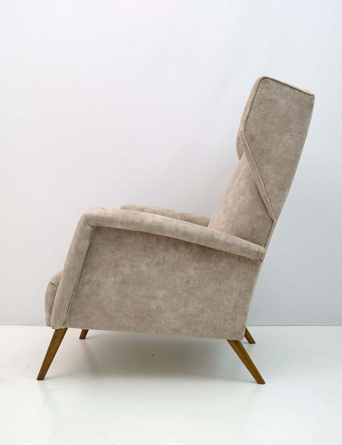 Gio Ponti Mid Century Modern Italian Velvet "Alata" Lounge Chair, 1950s photo 11004.0