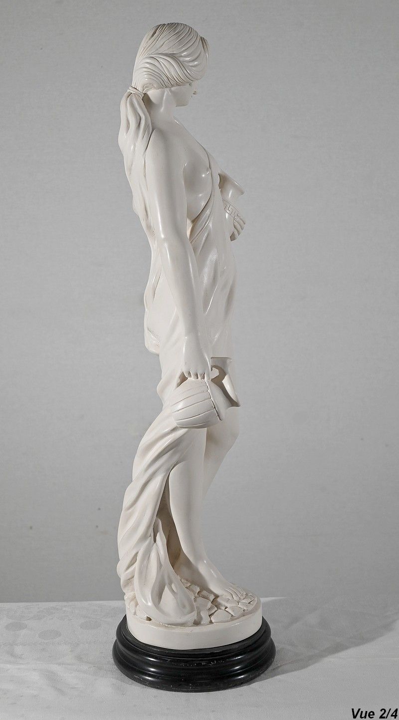 photo vinterior Important Statue, "Young Woman With Jugs"   2nd Part 20th