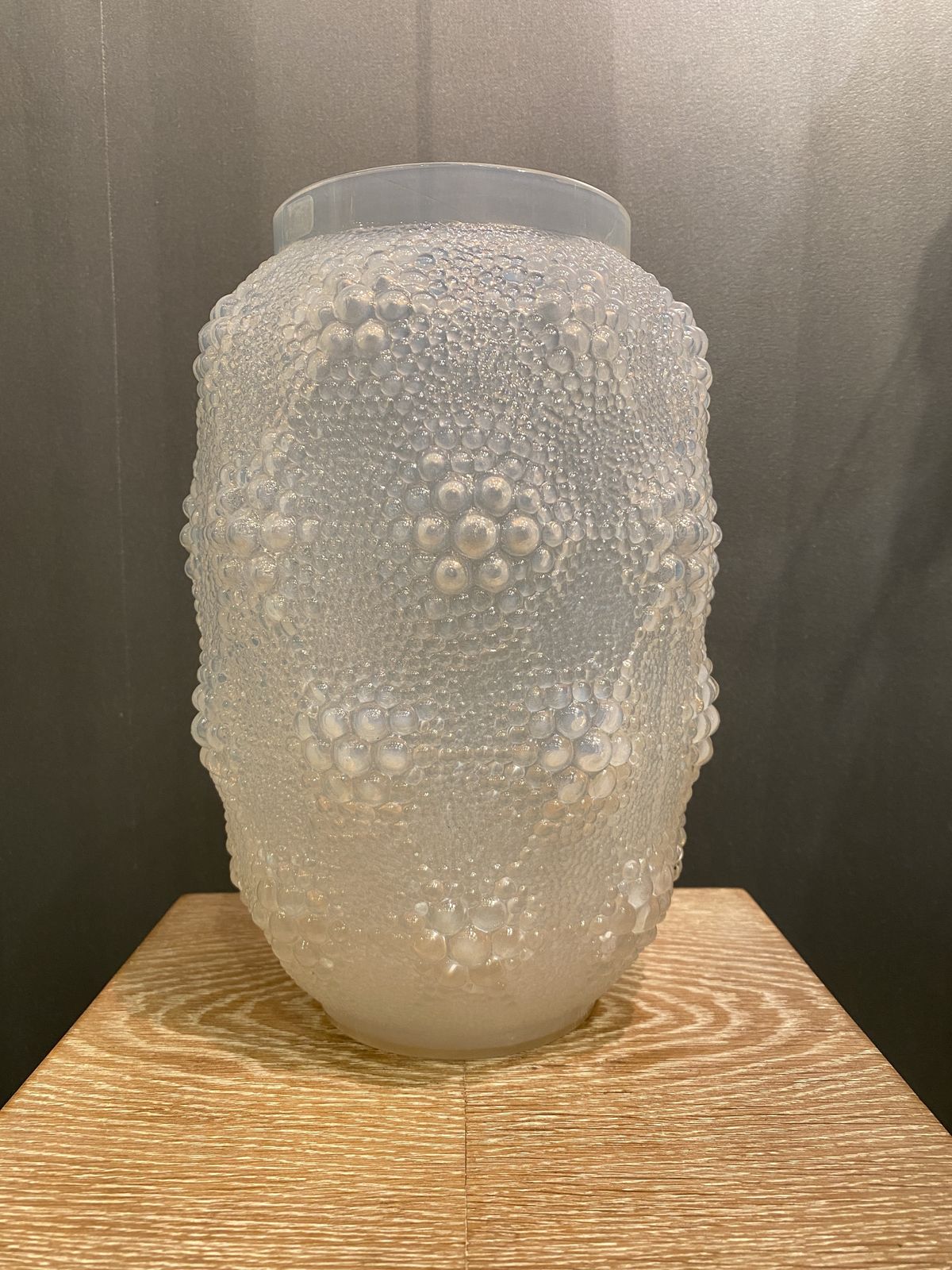 An Opalescent Davos Vase By R.Lalique photo for sale