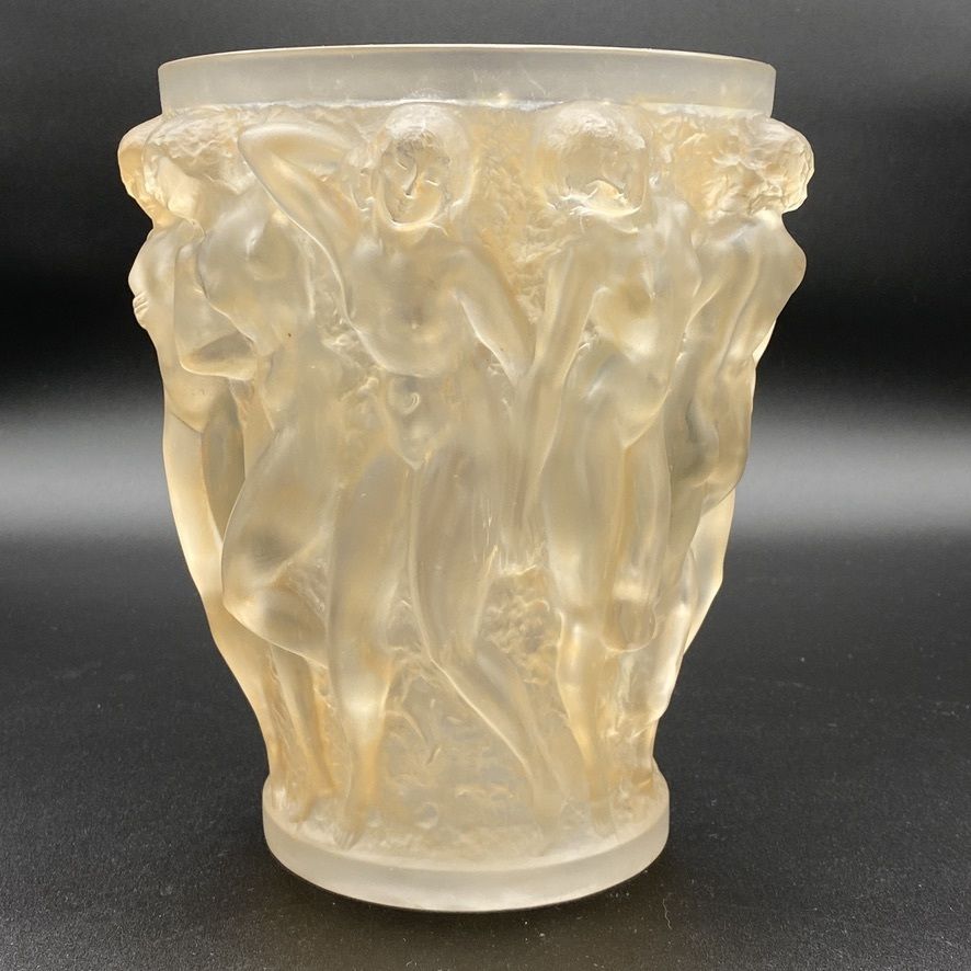 A Rene Lalique Bacchantes Vase In White And Sienna Patinated Glass. photo vintage