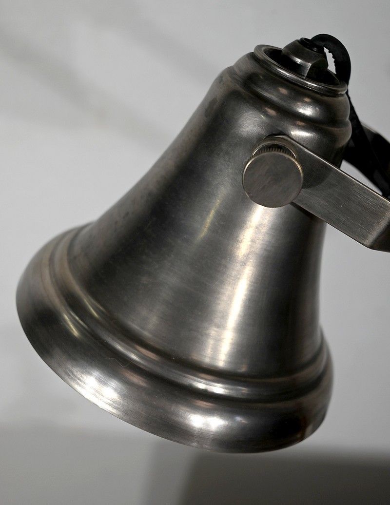 1890.05 Articulated Arm Lamp In Metal And Wood, 1920s photo