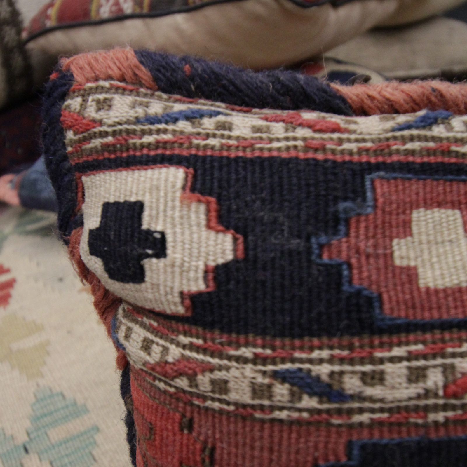 Antique Geometric Kilim Cushion Cover, Handwoven Wool Scatter Cushion photo Textiles