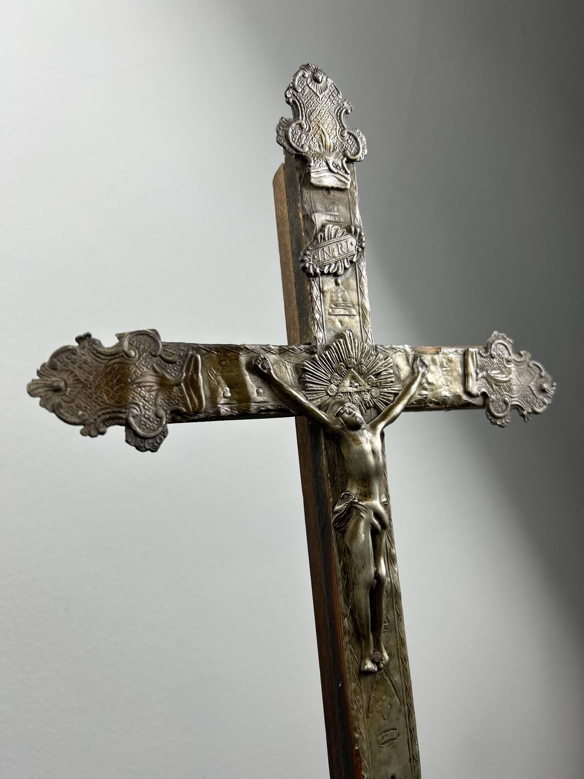 Inri Antique French Hand Carved Art Nouveau Crucifix. photo 190.0