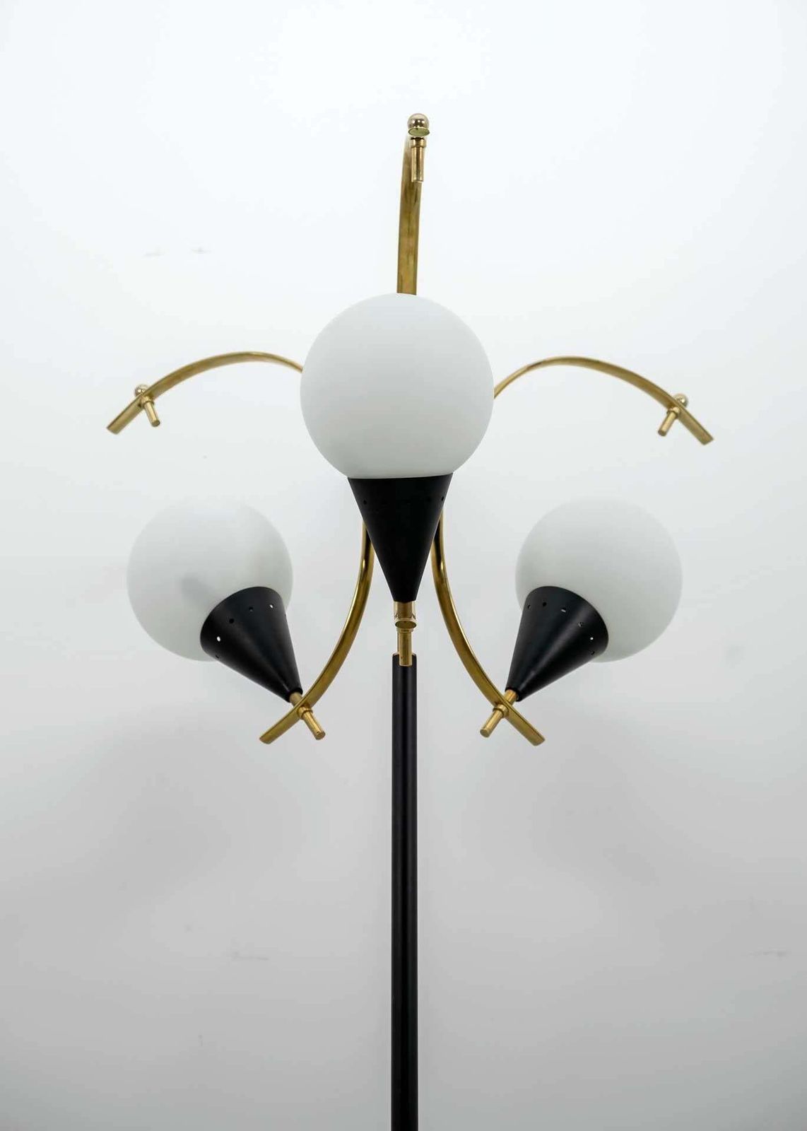 Stilnovo Mid Century Modern Italian Brass And Opaline Glass Floor Lamp, 1950s photo vinterior