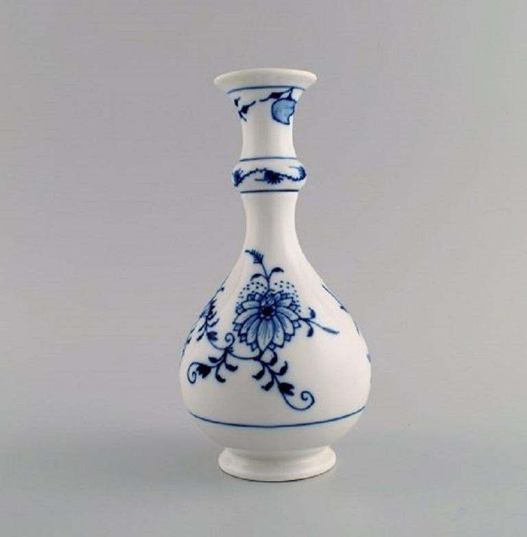 Antique Meissen Blue Onion Vase In Hand Painted Porcelain photo for sale