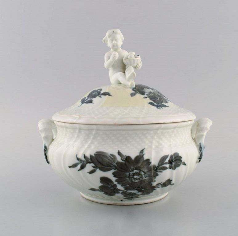 Early Royal Copenhagen Blue Flower Curved Lidded Tureen In Porcelain photo Home Decor