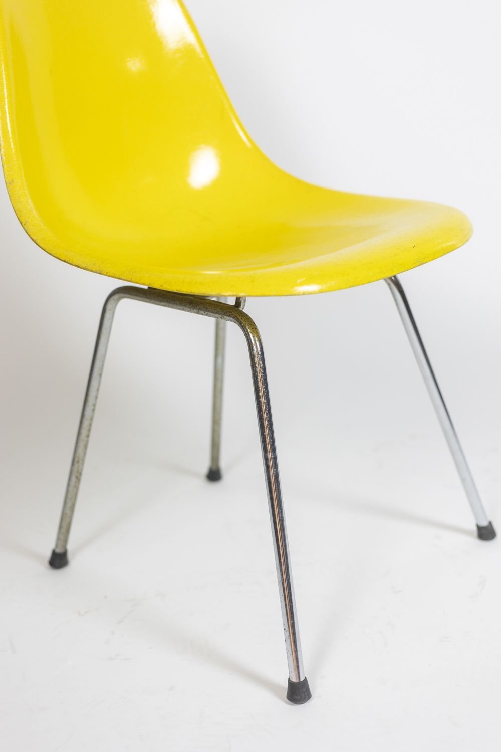 Eames For Herman Miller, Series Of Six Chairs, 1960s photo furniture