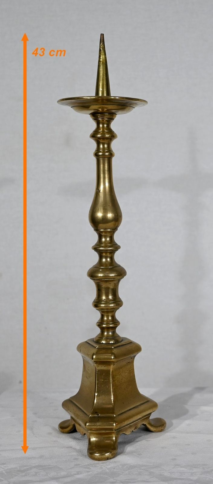 photo vintage Pair Of Candlesticks In Gilt Bronze Mid 19th Century
