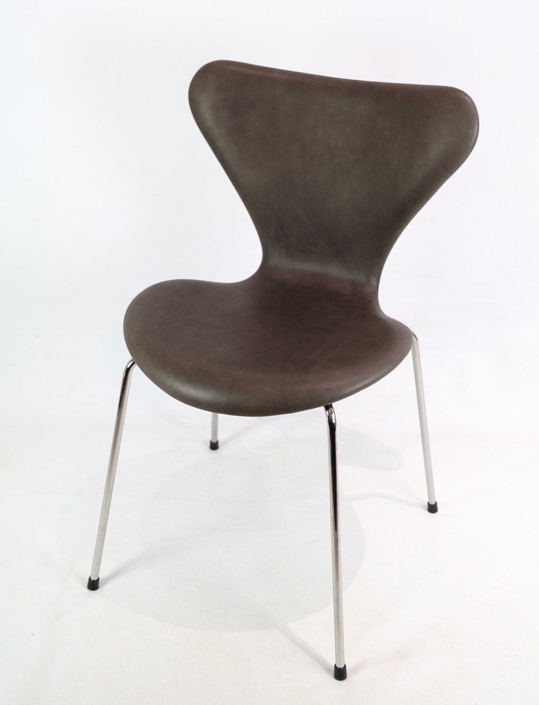Seven Chairs Model 3107 By Arne Jacobsen For Fritz Hansen photo furniture