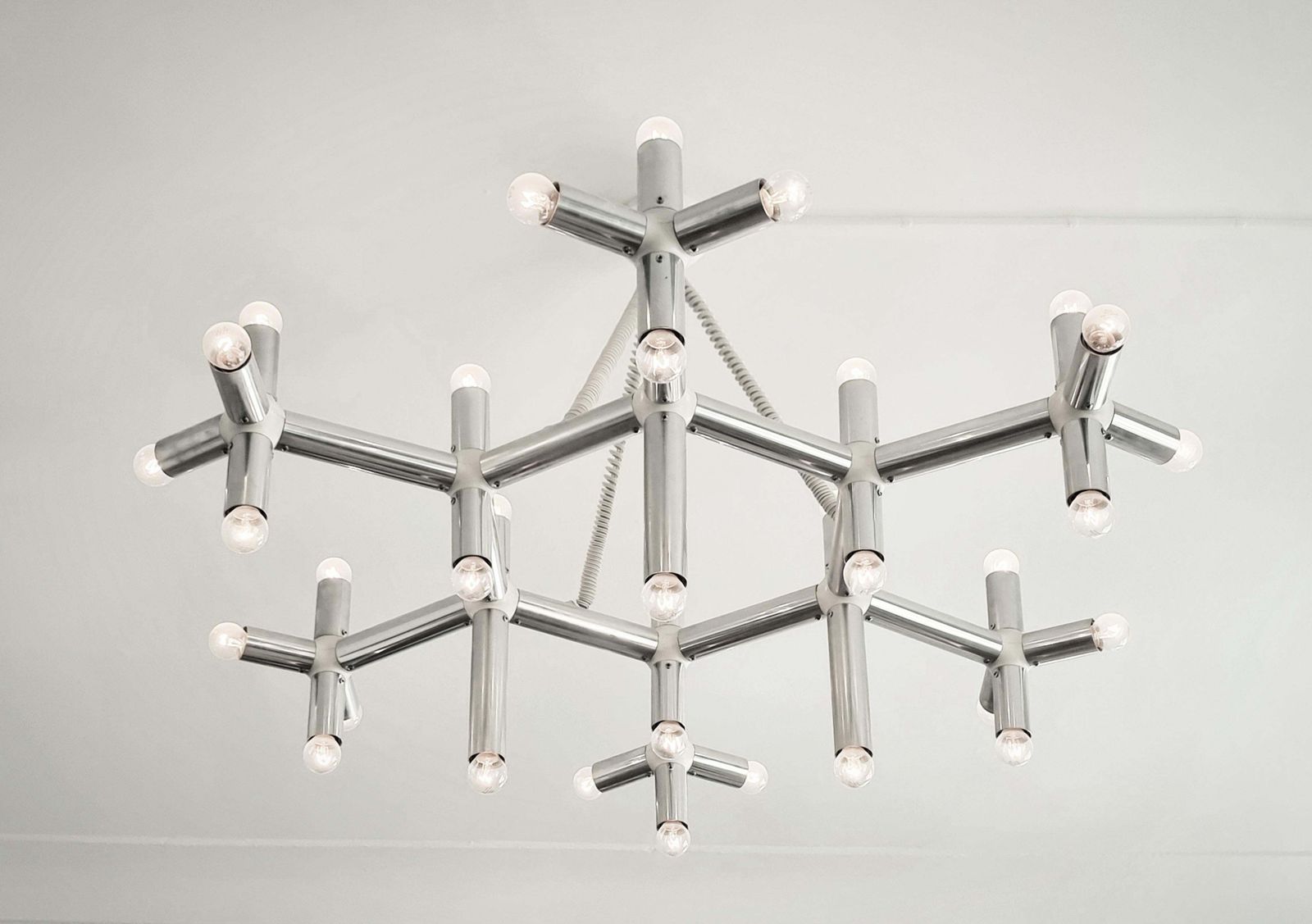 Large Chandelier, Model "Atomic", Midcentury Modern, White Plastic And Aluminium