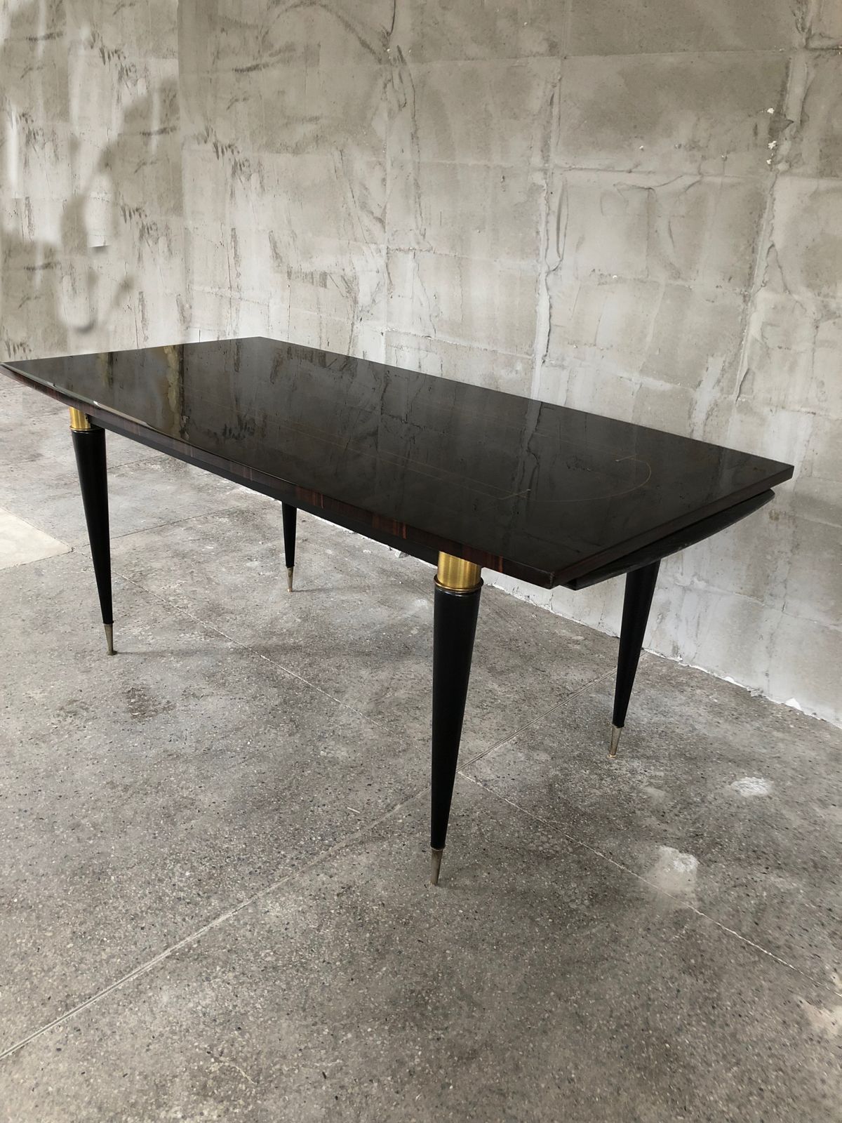 Elegant French Dining Exotic Macassar Ebony Art Deco Table, 1940s photo vintage