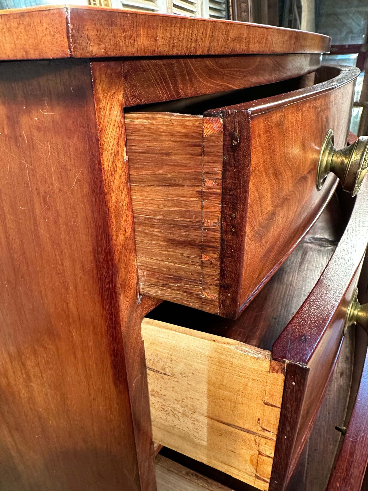 850.0 A Beautiful Regency Flame Mahogany Bow Front Chest Of Drawers Circa 1830 photo