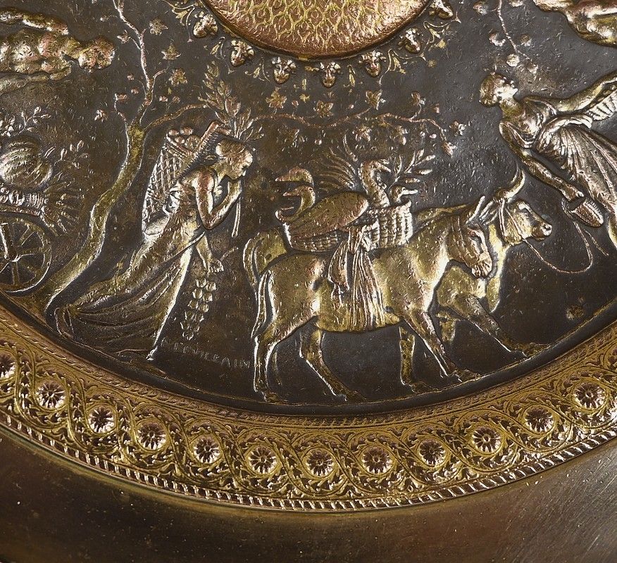 Tazza Cup In Gilt Bronze, Signed F. Levillain, F. Barbedienne, 19th Century photo for sale