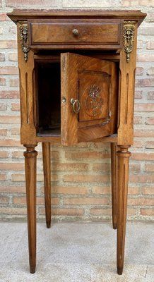 photo furniture French Louis XVI Style Bedside Tables In Walnut, 1920, Set Of 2