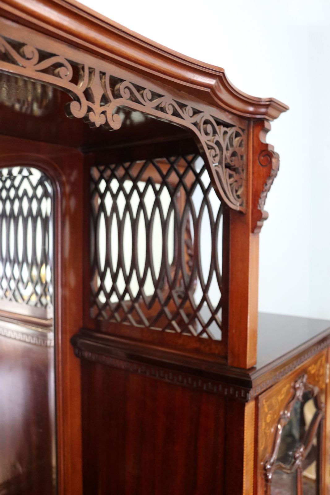 A Lovely Late 19th Century Inlaid Mahogany Cabinet. photo 995.0