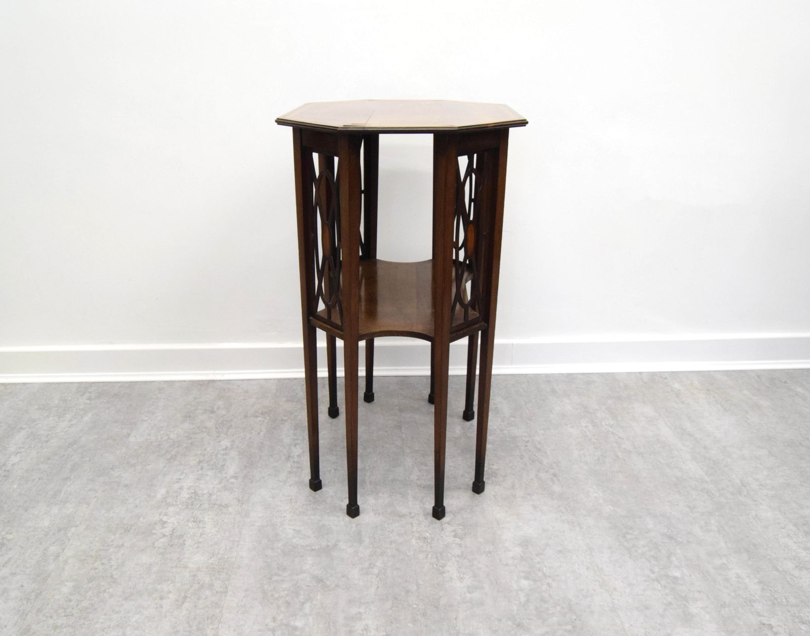 Edwardian Inlaid Mahogany Sheraton Revival Occasional Table photo Furniture