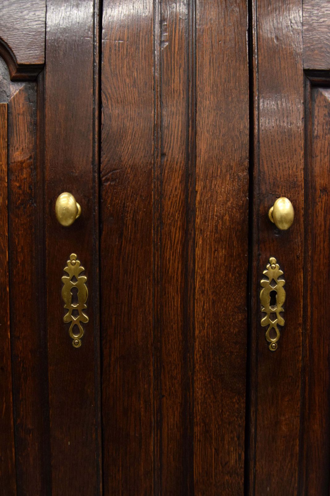 Furniture An Early 18th Century Oak Housekeepers Cupboard / Cabinet photo