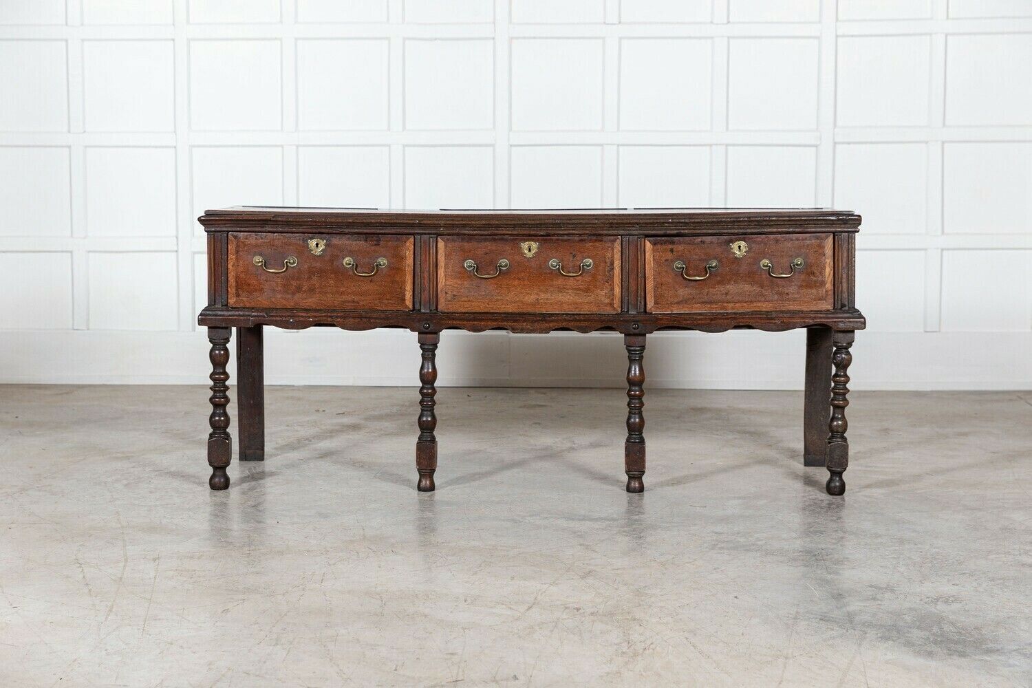 English 18thc Vernacular Oak Dresser Base