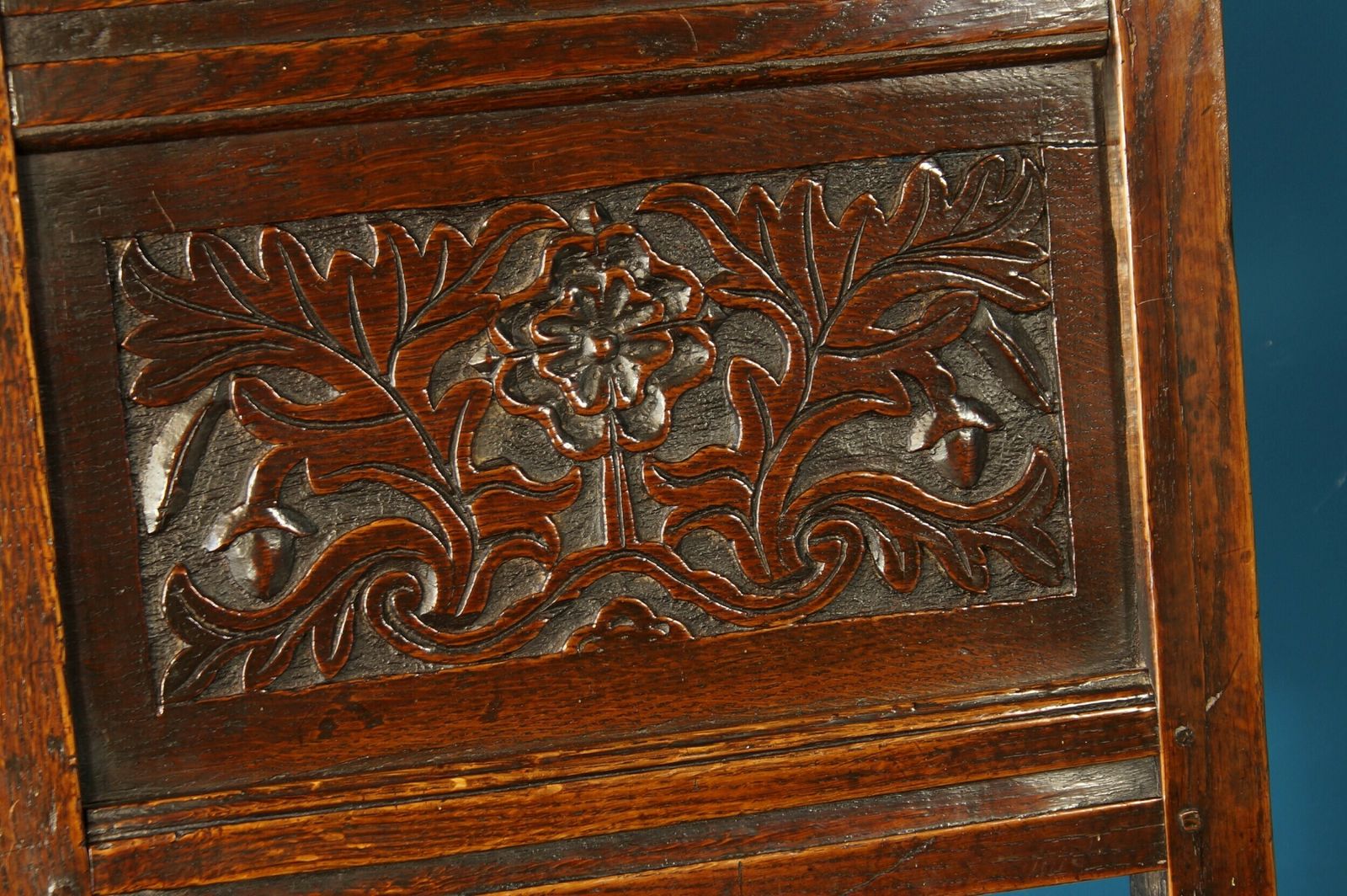 17th Century Oak Lancashire Chair. photo vintage