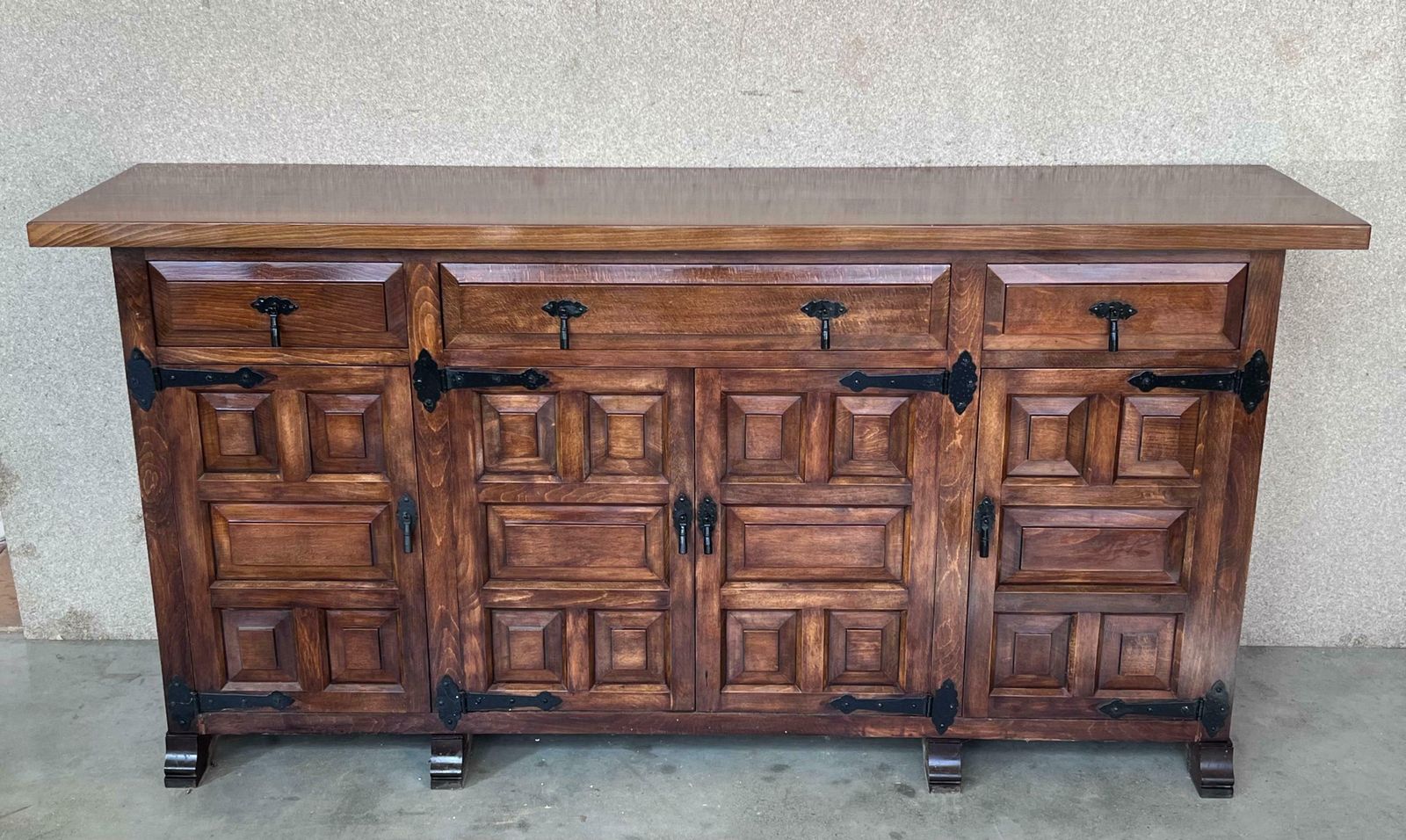 Grand buffet baroque catalan en chêne sculpté de style toscan, XIXe siècle photo furniture