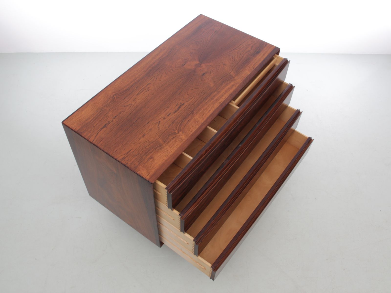 Mid Century Modern Scandinavian Chest Of Drawers In Rosewood By Arne Vodder photo vinterior