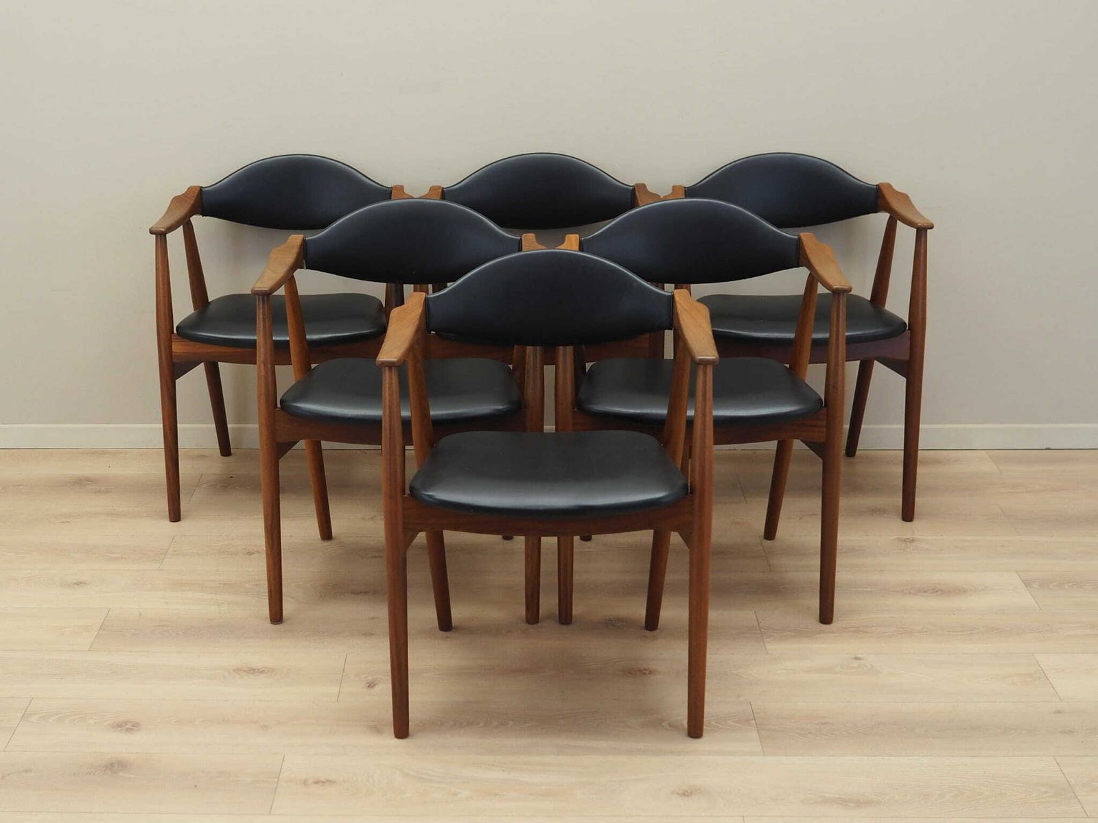 Set Van Zes Teakhouten Stoelen, Deens Design, Ca. Jaren 1970, Fabrikant: Farstrup Møbler photo furniture