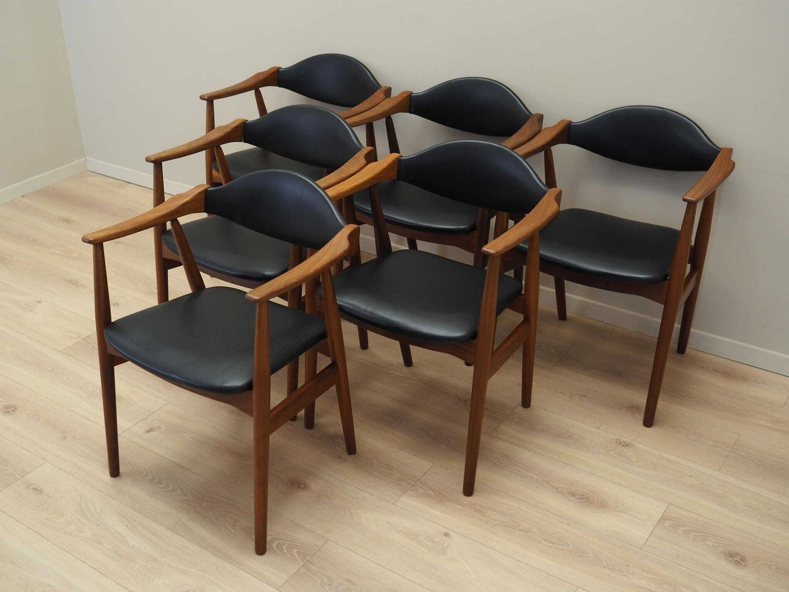 Set Van Zes Teakhouten Stoelen, Deens Design, Ca. Jaren 1970, Fabrikant: Farstrup Møbler photo for sale