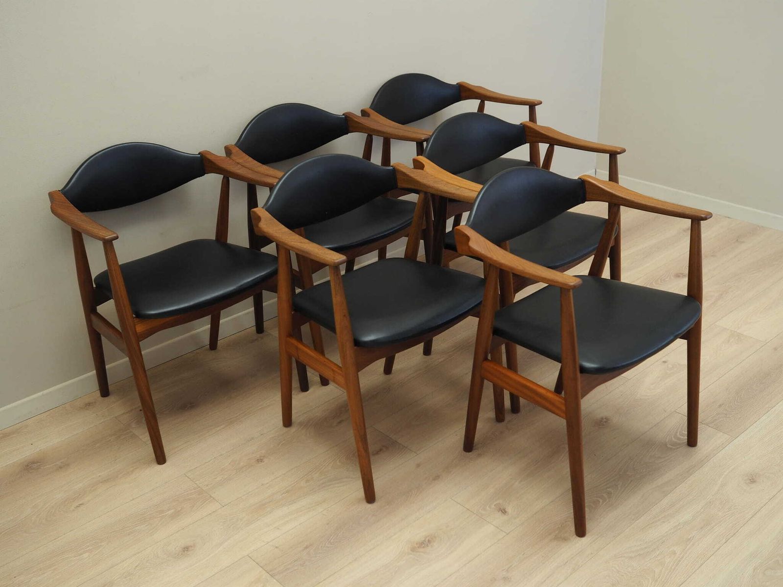 Set Van Zes Teakhouten Stoelen, Deens Design, Ca. Jaren 1970, Fabrikant: Farstrup Møbler photo Meubels