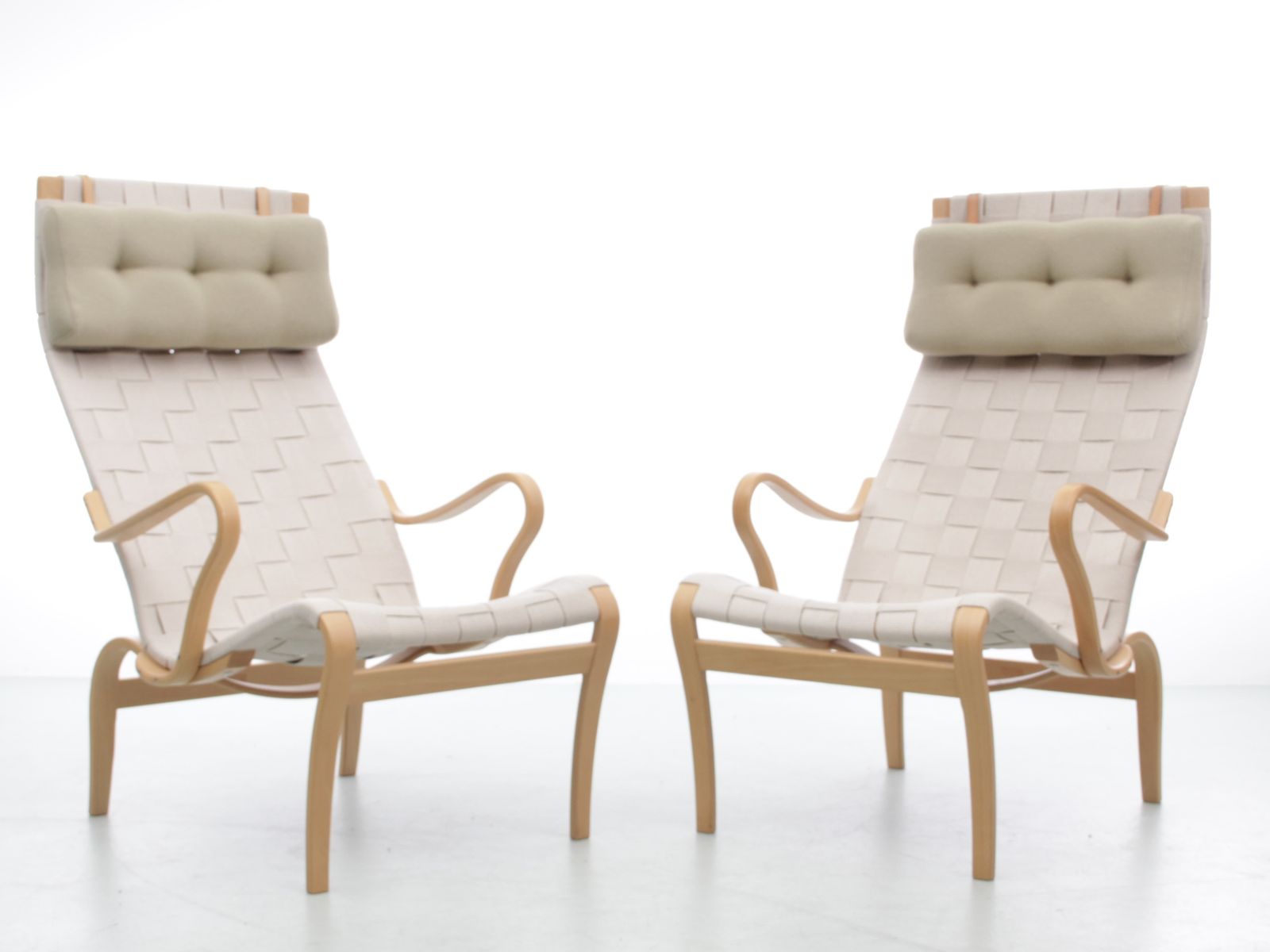 Mid Century Modern Scandinavian Pair Of Lounge Chair "Miranda" By Bruno Mathsson
