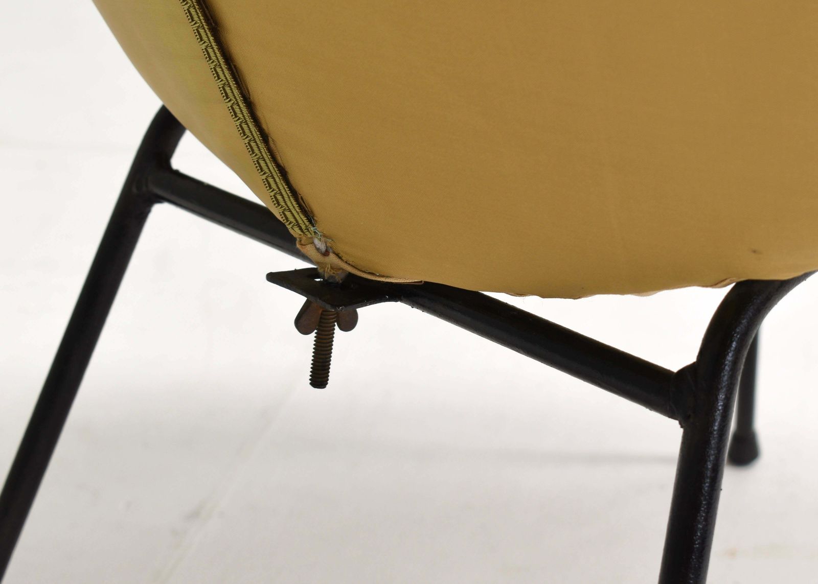 Furniture Sculptural Circle Chair In Original Mohair Velvet And Black Metal Base, 1950's photo