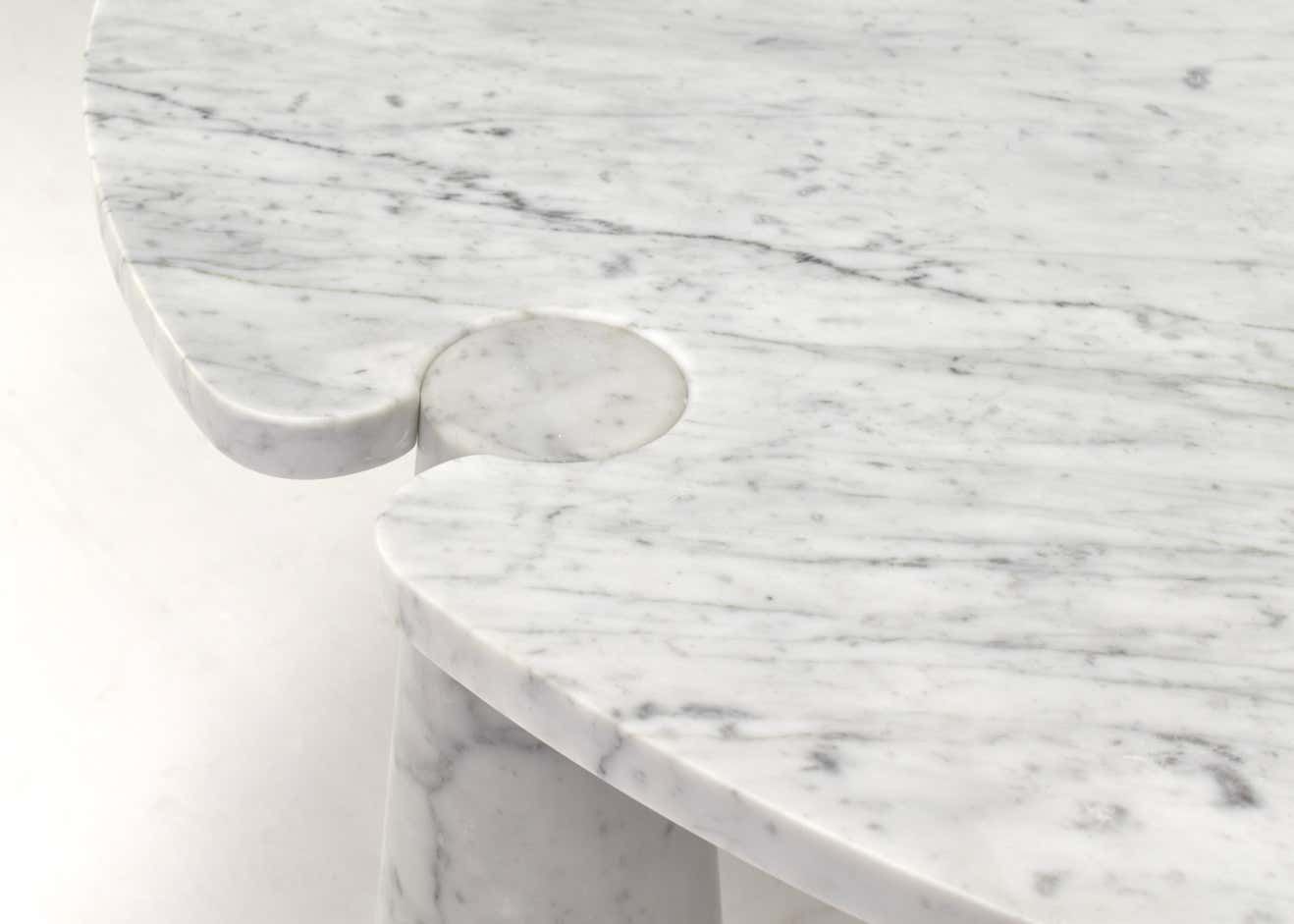photo buy Mangiarotti Eros Round Dining Table Carrara Marble Skipper, Italy, Circa 1970