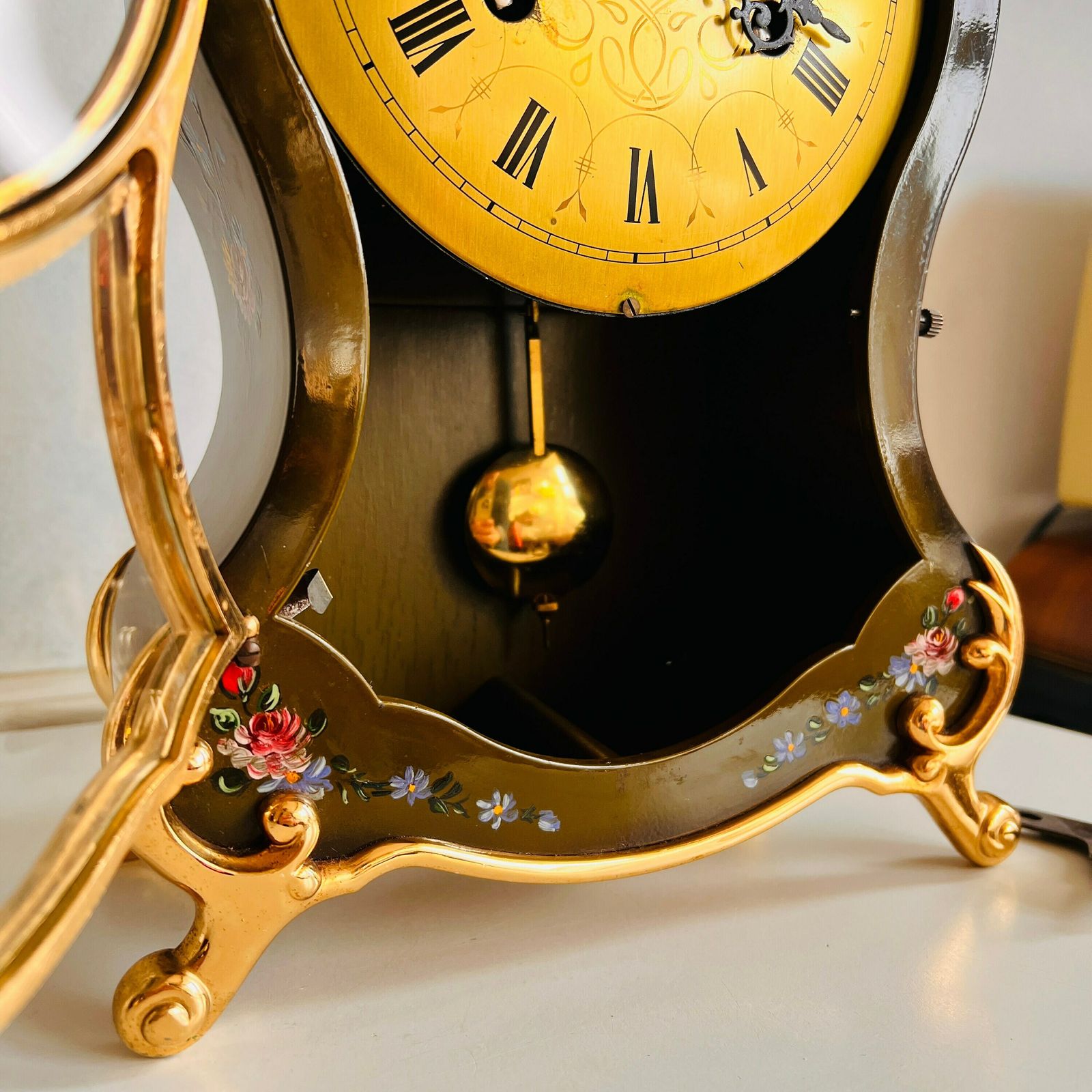 Mantel Comtesse, Haardklok Met Slinger, Schoorsteen Klok, Woondecoratie photo vinterior