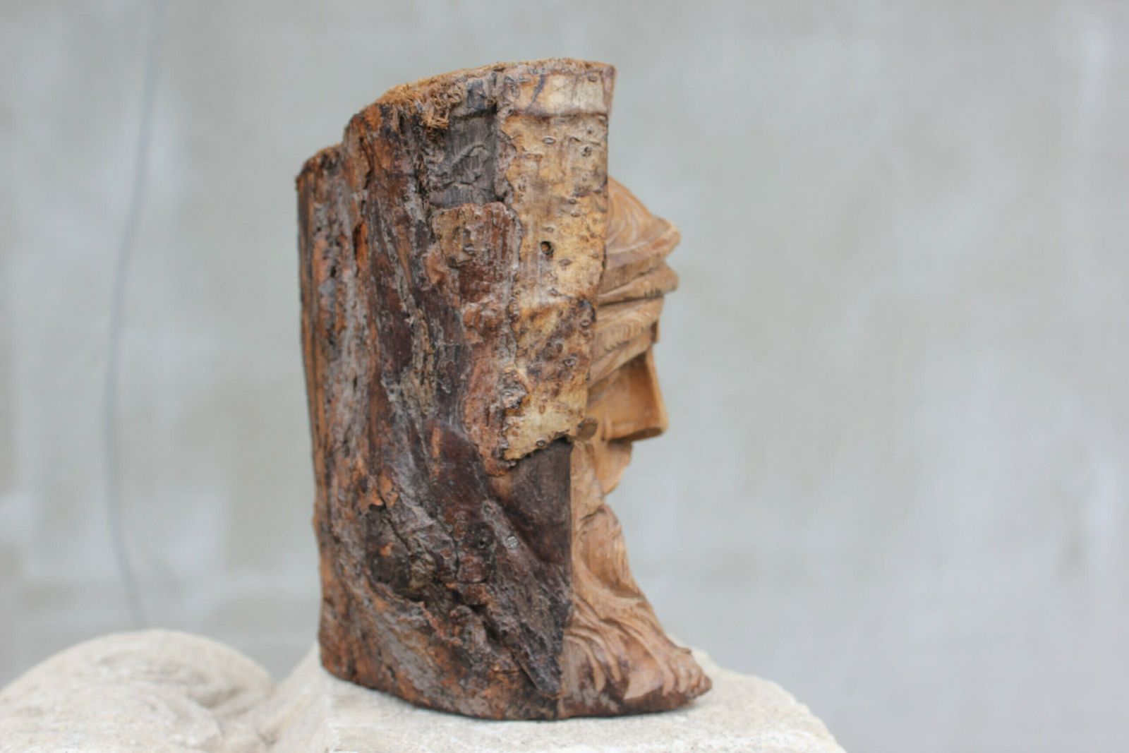 Realistic Wooden Jesus Face Altar Hanging Hand Carved Religious Figurine Collectible Christian Sign photo for sale