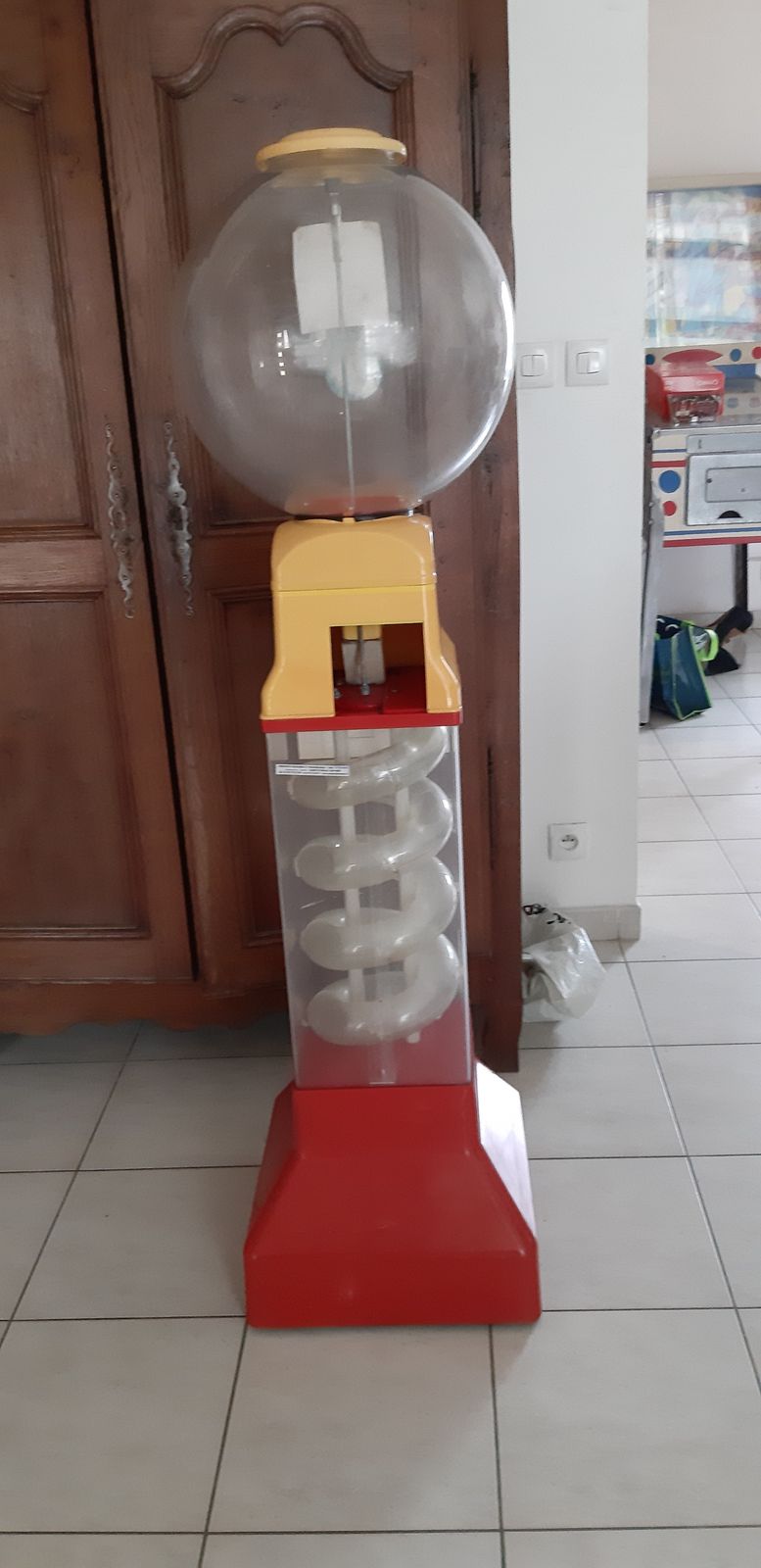 photo furniture Fairground Bubble Gum Candy Dispenser