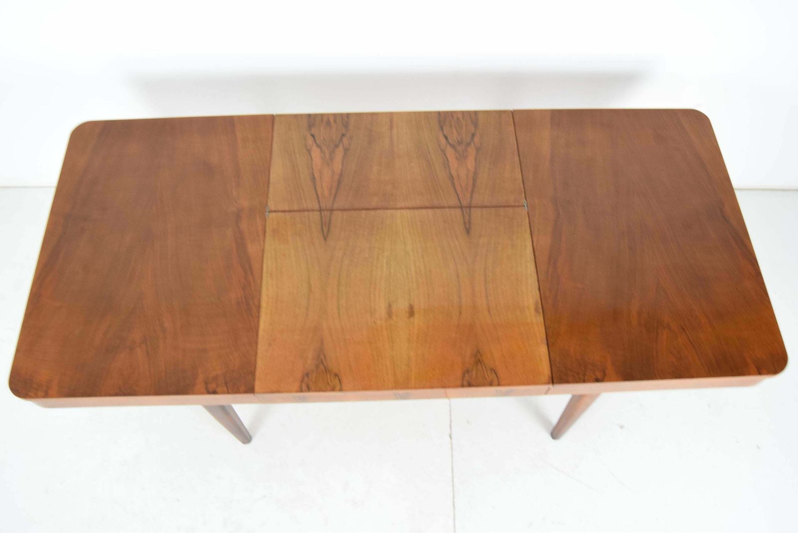 photo vinterior Art Deco Extendable Dining Table,Designed By Jindrich Halabala,1940's.