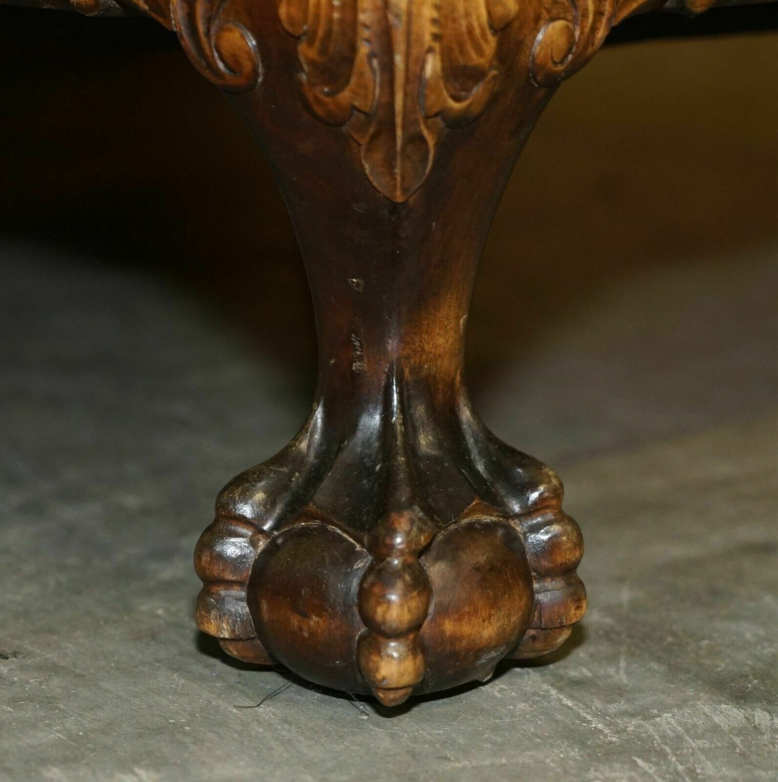 photo vintage Antique Victorian Pair Of Claw & Ball Feet Brown Leather Walnut Club Armchairs