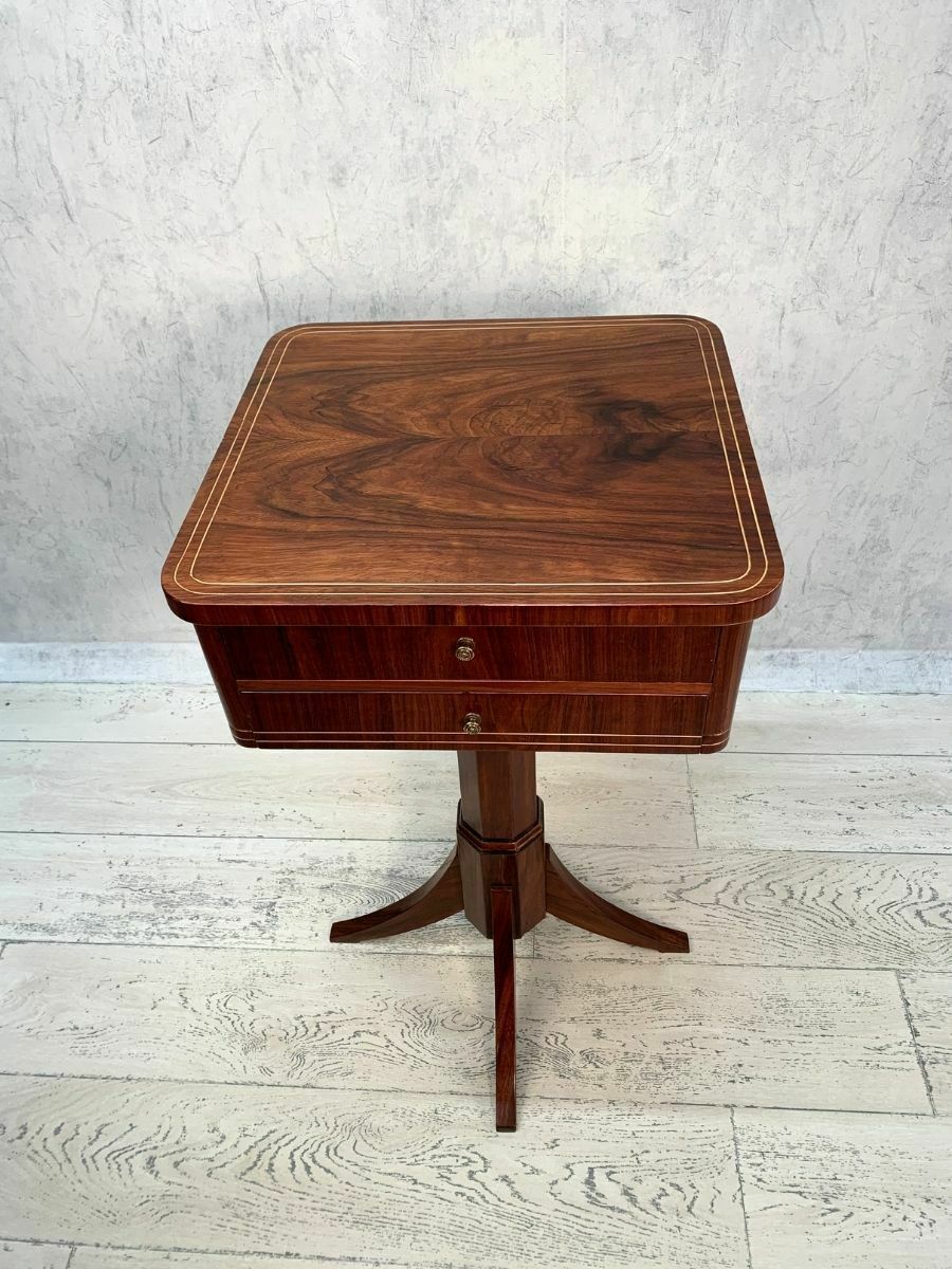 Elegant Mahogany Biedermeier Sewing Table photo 520.0