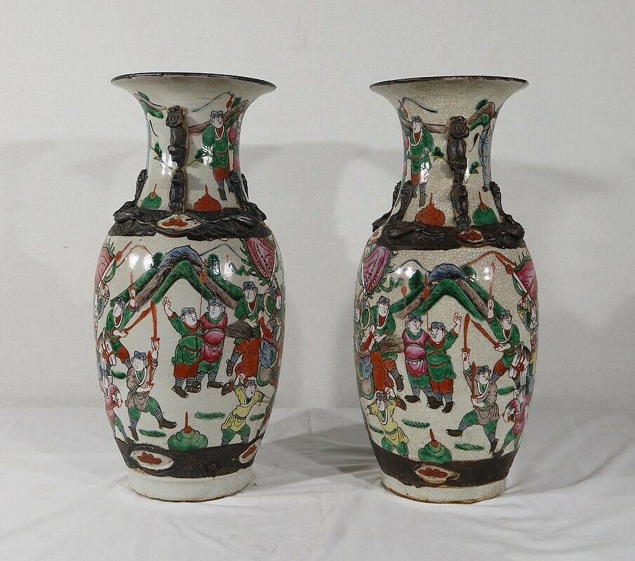 Pair Of Nanjing Porcelain Vases, China, Late 19th Century photo 2502.9