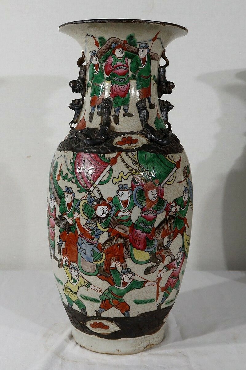 Home Decor Pair Of Nanjing Porcelain Vases, China, Late 19th Century photo