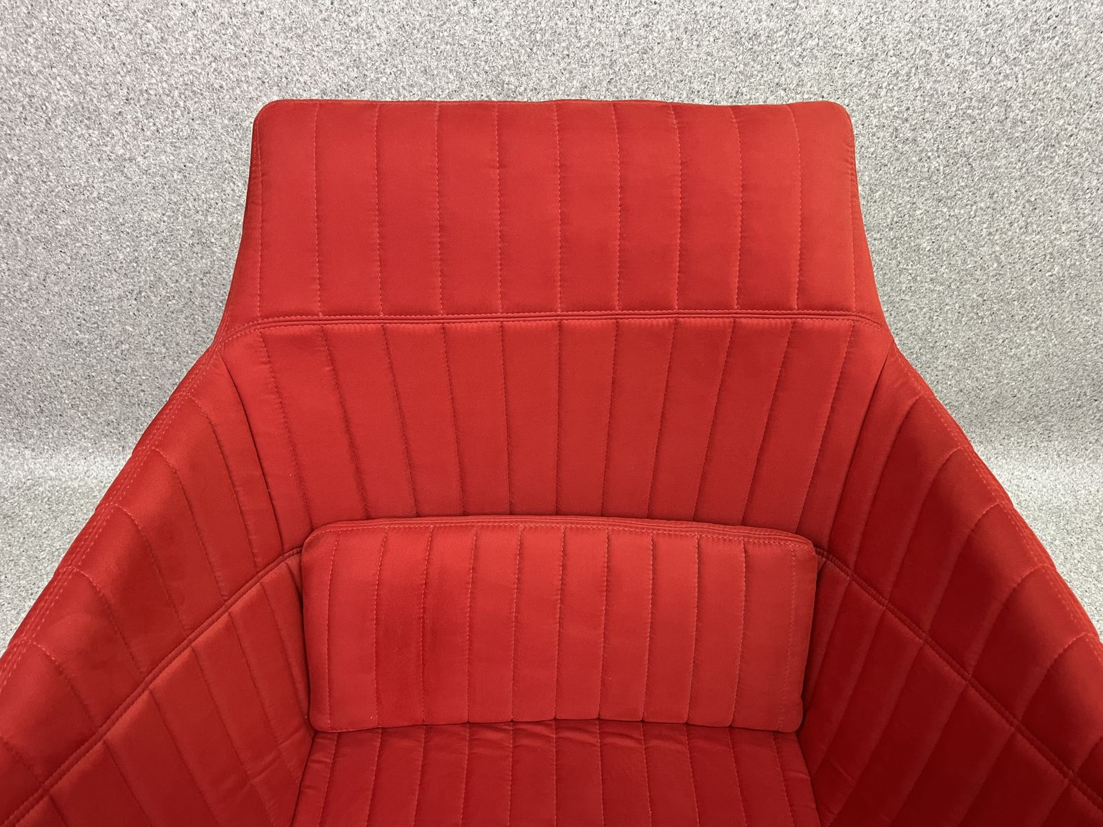 photo vintage Ligne Roset Red Facett Armchair Design By R. & E. Bouroullec