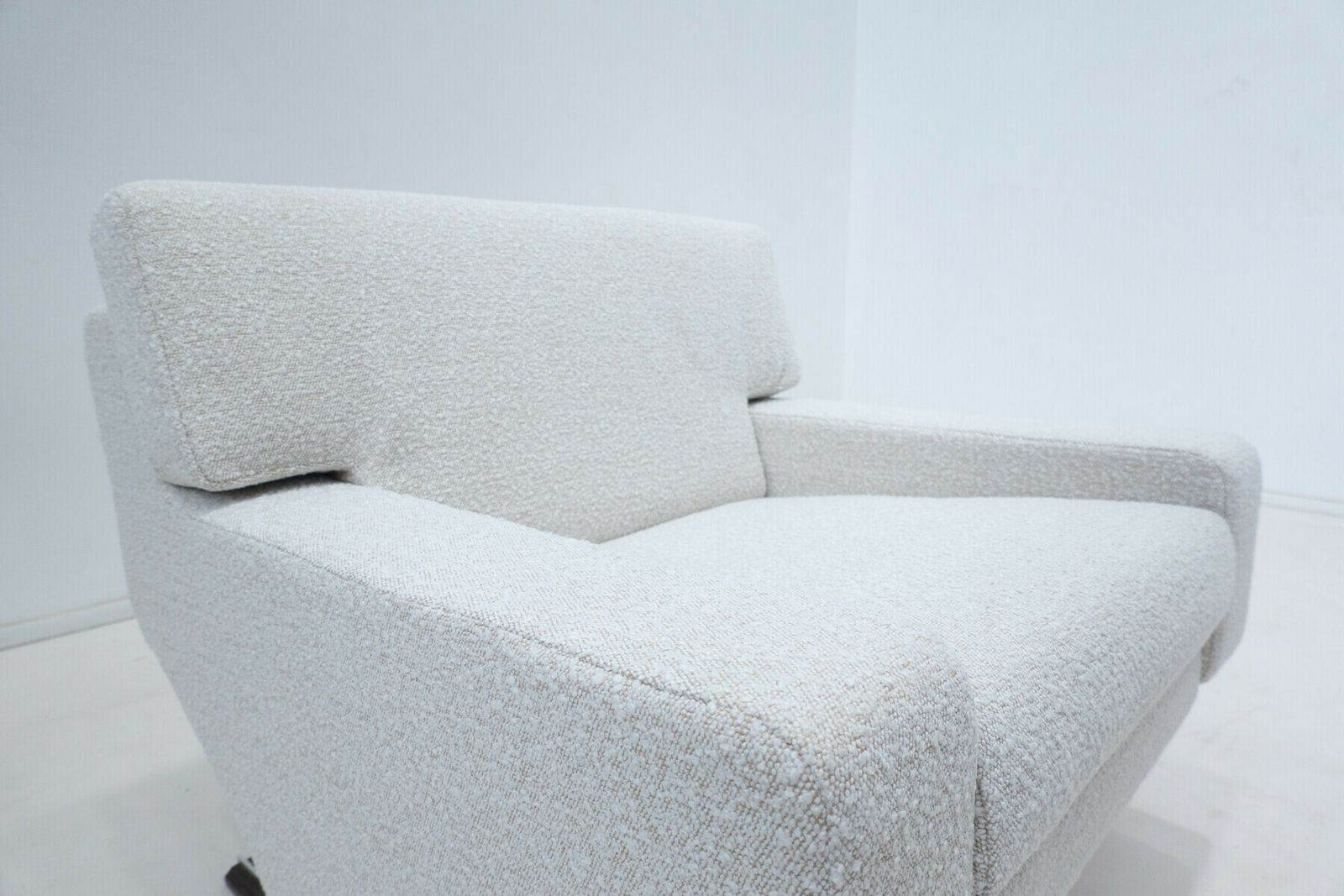 Mid Century Modern Armchair & Ottoman By Franz T. Sartori For Flexform photo 6500.0