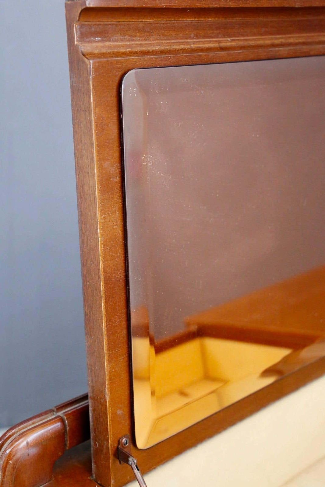 Italian Chest Of Drawers In Walnut With Pink Mirror photo Furniture