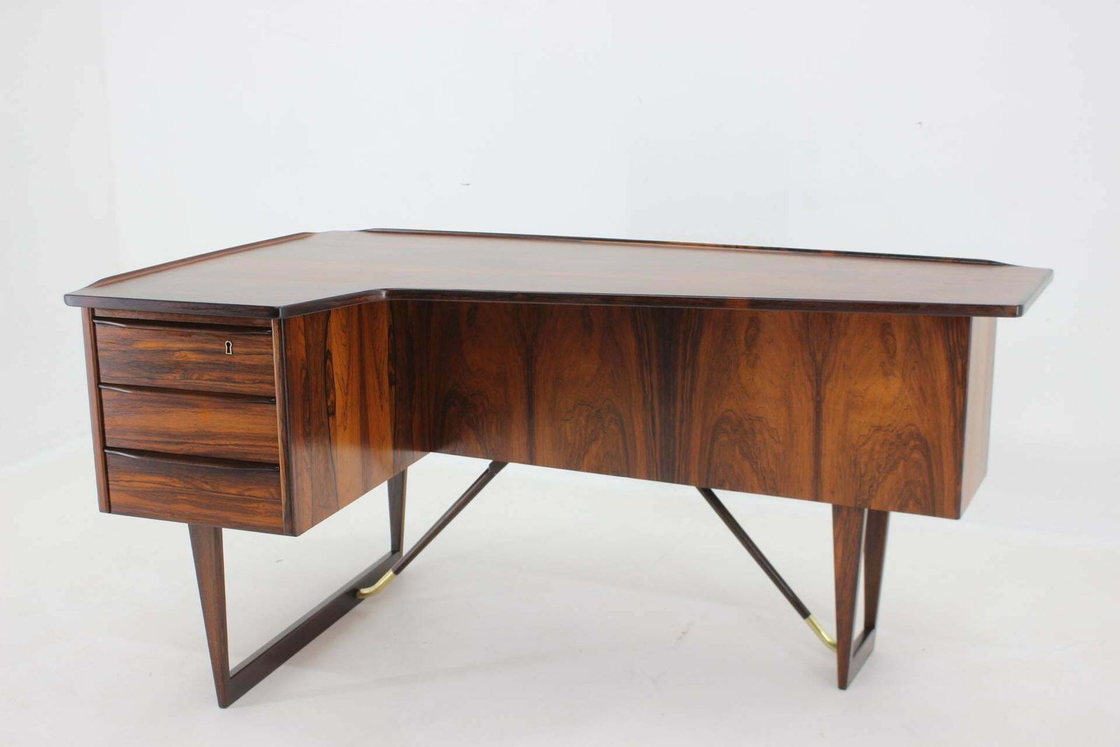 1960s Peter Løvig Nielsen 'Boomerang' Desk In Rosewood Hedensted Møbelfabrik, photo Furniture