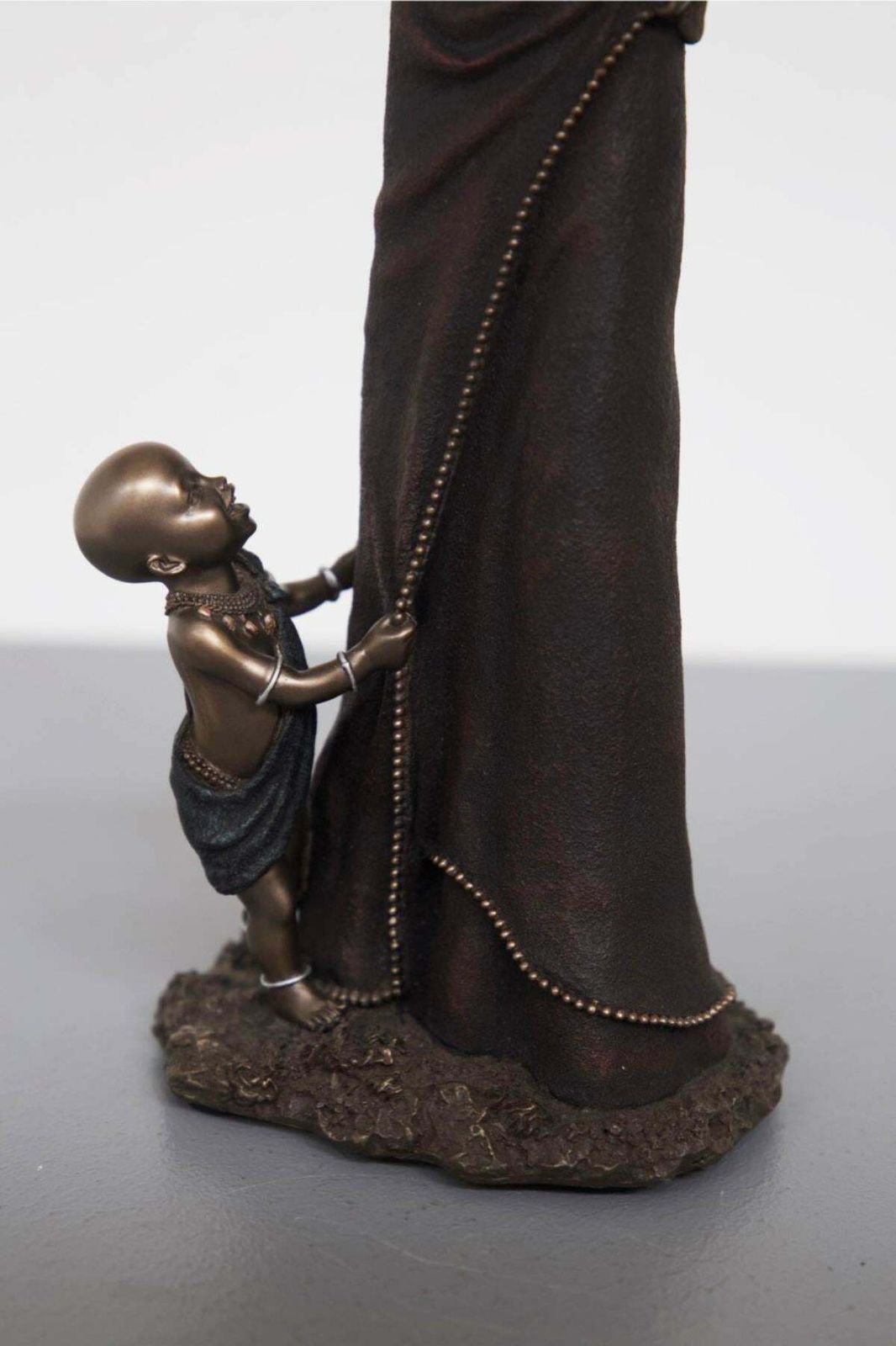 African Vintage Statue Mama Africa ''Masai'', Limited Edition photo furniture