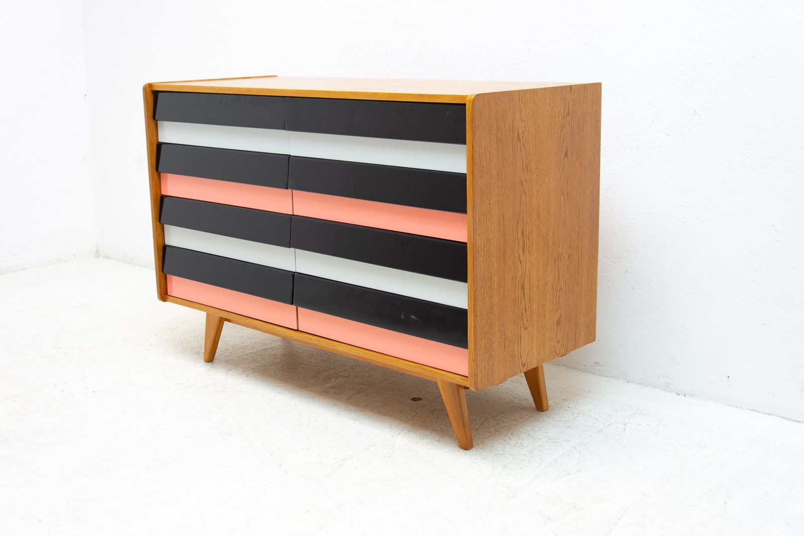 Mid Century Chest Of Drawers U 458 By Jiri Jiroutek, Czechoslovakia, 1960´S photo vinterior